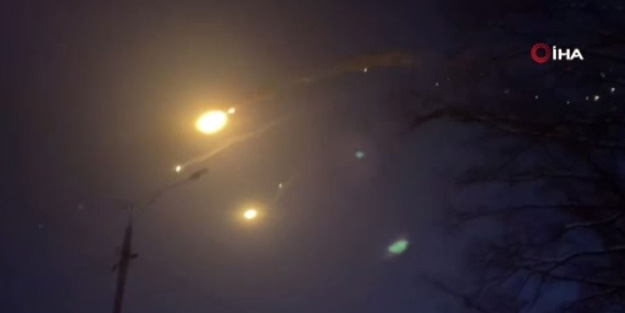 Rus savaş uçağı düşürüldü! Ukraynalı askerler böyle kutladı