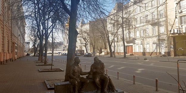 Rus tanklarının yaklaştığı Kiev'de 'büyük savaş' sessizliği!