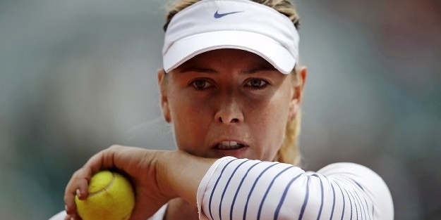Rus tenisçi Sharapova'yı yerden yere vurdu!