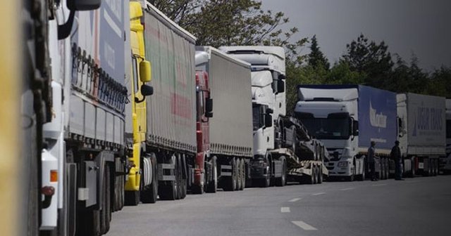 Rus TIR’larına vize kuralı geldi