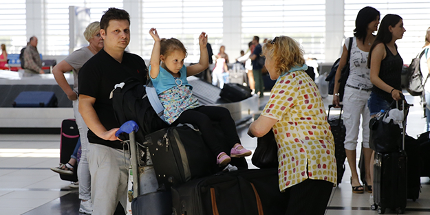 Rus turistlere büyük şok! Ülkeye girişleri yasaklandı