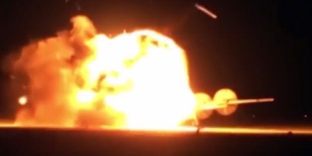 Rus uçağı infilak etti