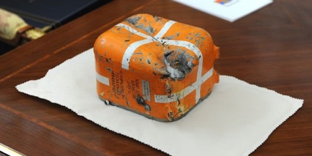 Rus uçağının kara kutusunda şok!