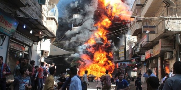 Rus uçakları Azez'i bombaladı: 8 ölü