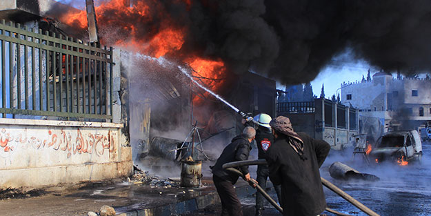 Rus uçakları cami ve hastaneleri vurdu