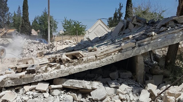 Rus uçakları Halep'te Türkmen Tugayı'nı vurdu