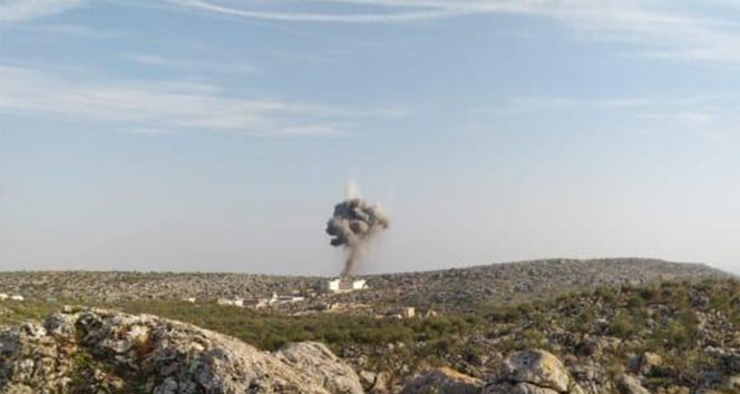 Rus uçakları, İdlib'in kuzeyini bombaladı
