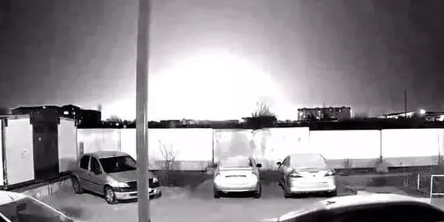 Rus üslerinde esrarengiz patlamalar! Resmi açıklama yapıldı