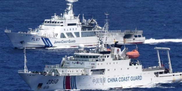 Rus ve Çin askeri gemileri Japonya'nın güneybatısından geçti