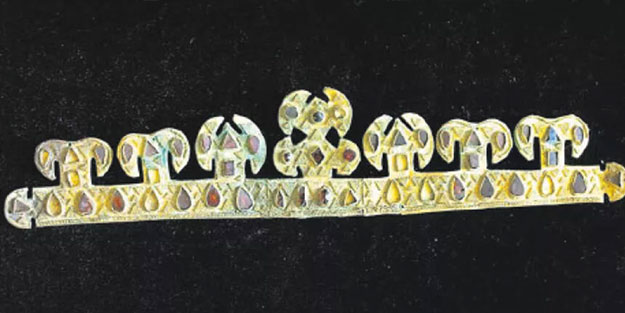 Ruslar Attila'nın tacını çaldı!