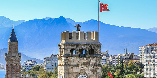 Ruslar Türkiye'den inanılmaz şekilde topluyor! Bölge sakinleri şaşkın