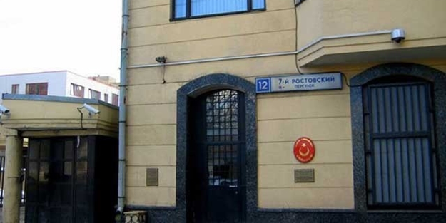 Moskova'da Türk elçiliğine saldırı