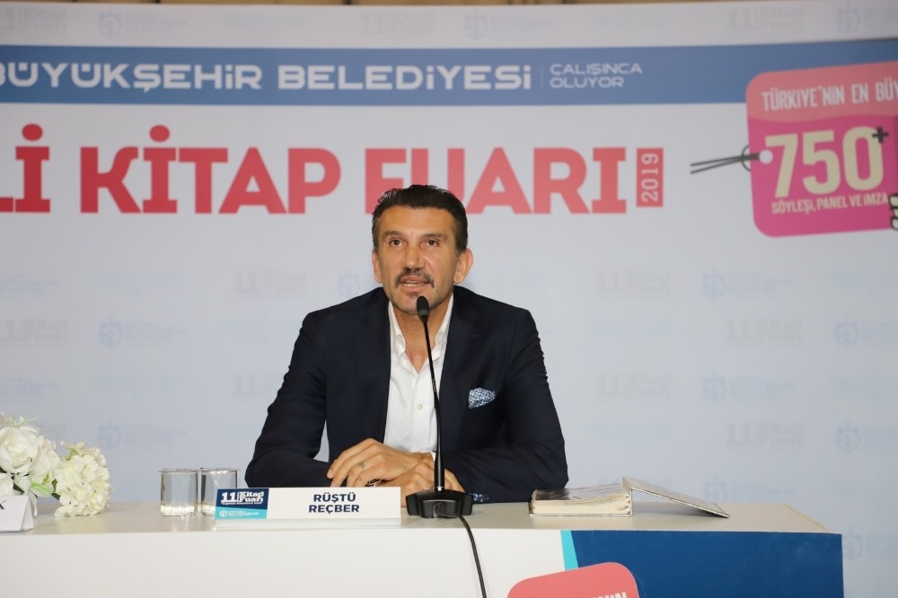 Rüştü Reçber: 