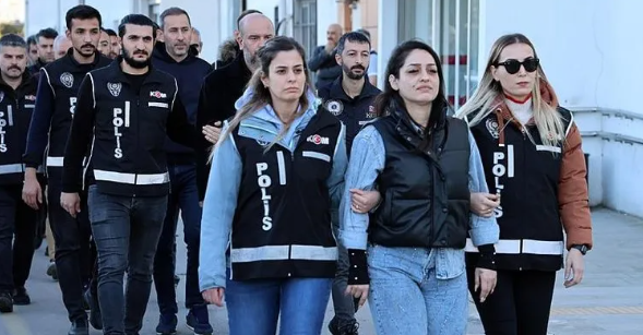 Rüşvet aldı estetik yaptırdı borç aldım dedi