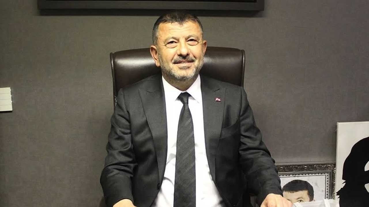 Rüşvet soruşturmalarında adı geçiyor! Veli Ağbaba apar topar hastaneye kaldırıldı