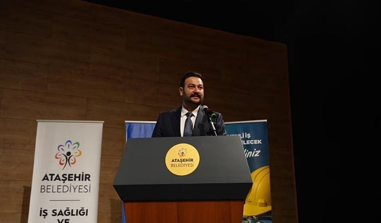 Rüşvet suçlamasıyla tutuklanan Ataşehir Belediye Başkan Vekili Murat Güneş İçişleri Bakanlığı’nca görevden uzaklaştırıldı