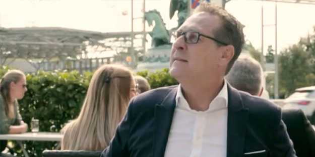 Rüşvetçi politikacıdan İslam karşıtı kampanya! Ezana saygısızlık yaptılar