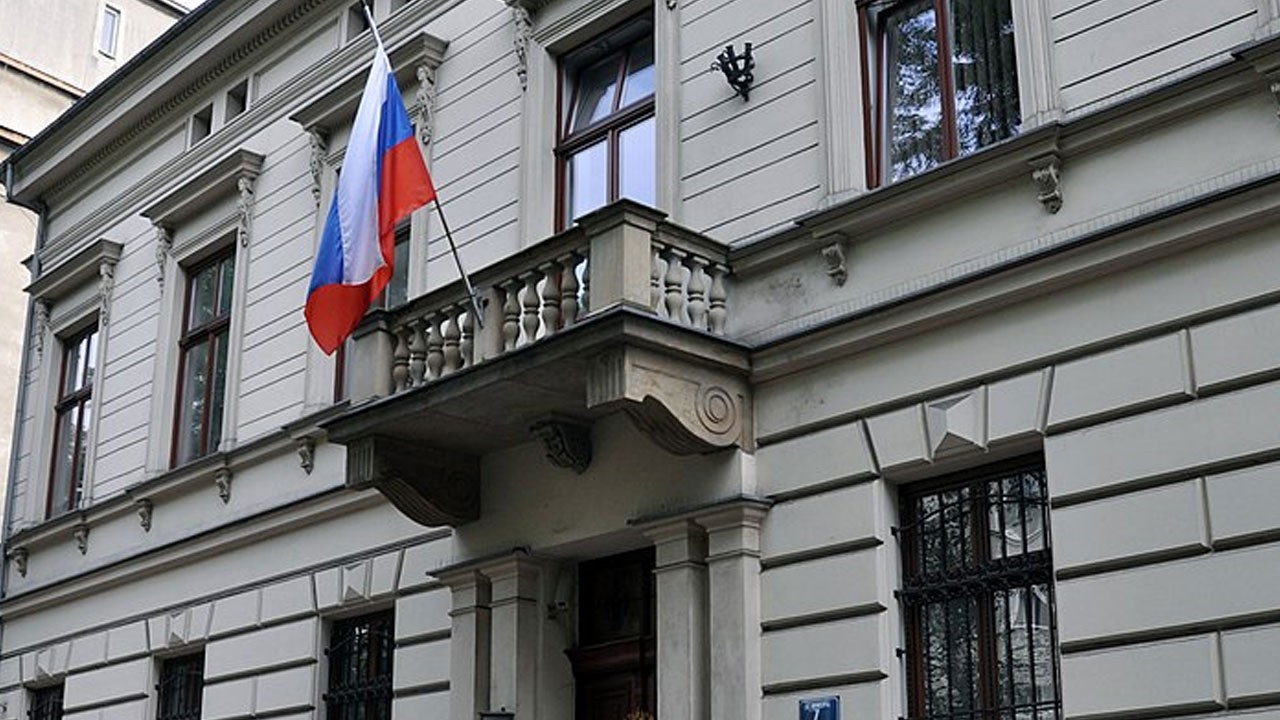 Rusya Başkonsolosluğunu kapatacaklar!
