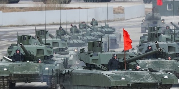 Rusya 'Benzeri bulunmayan' tankın testlerine başlıyor
