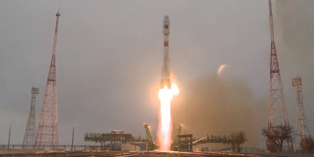 Rusya bir uydu daha fırlattı