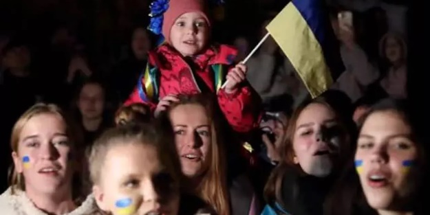 Rusya çekildi! Halk sokağa indi