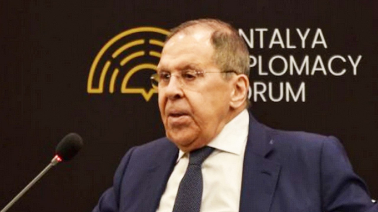 Rusya Dışişleri Bakanı Lavrov'dan Zelenski çıkışı: Emir veriyor, inkar edip yalan söylüyor!