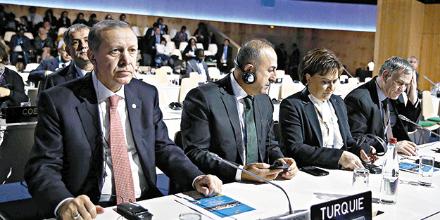 Rusya eteğindeki taşları döksün biz de dökmeye başlarız