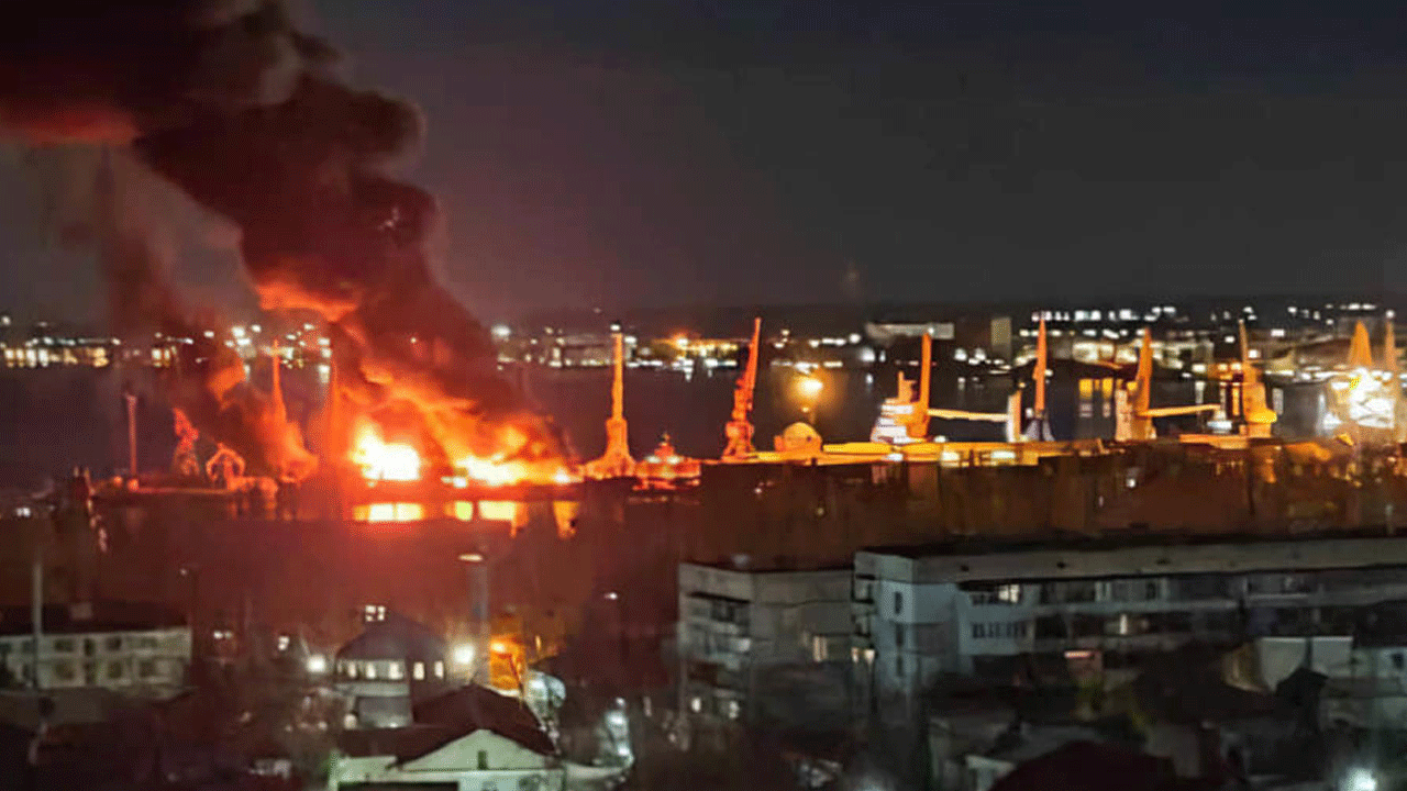 Rusya gece saati gemiye saldırdı! Ölü ve yaralılar var