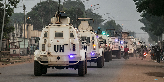 Rusya gizlice asker gönderdi! Ülke bugün karıştı