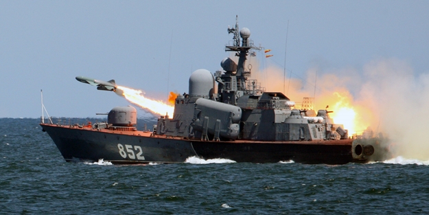 Rusya Hazar'da tatbikata başladı