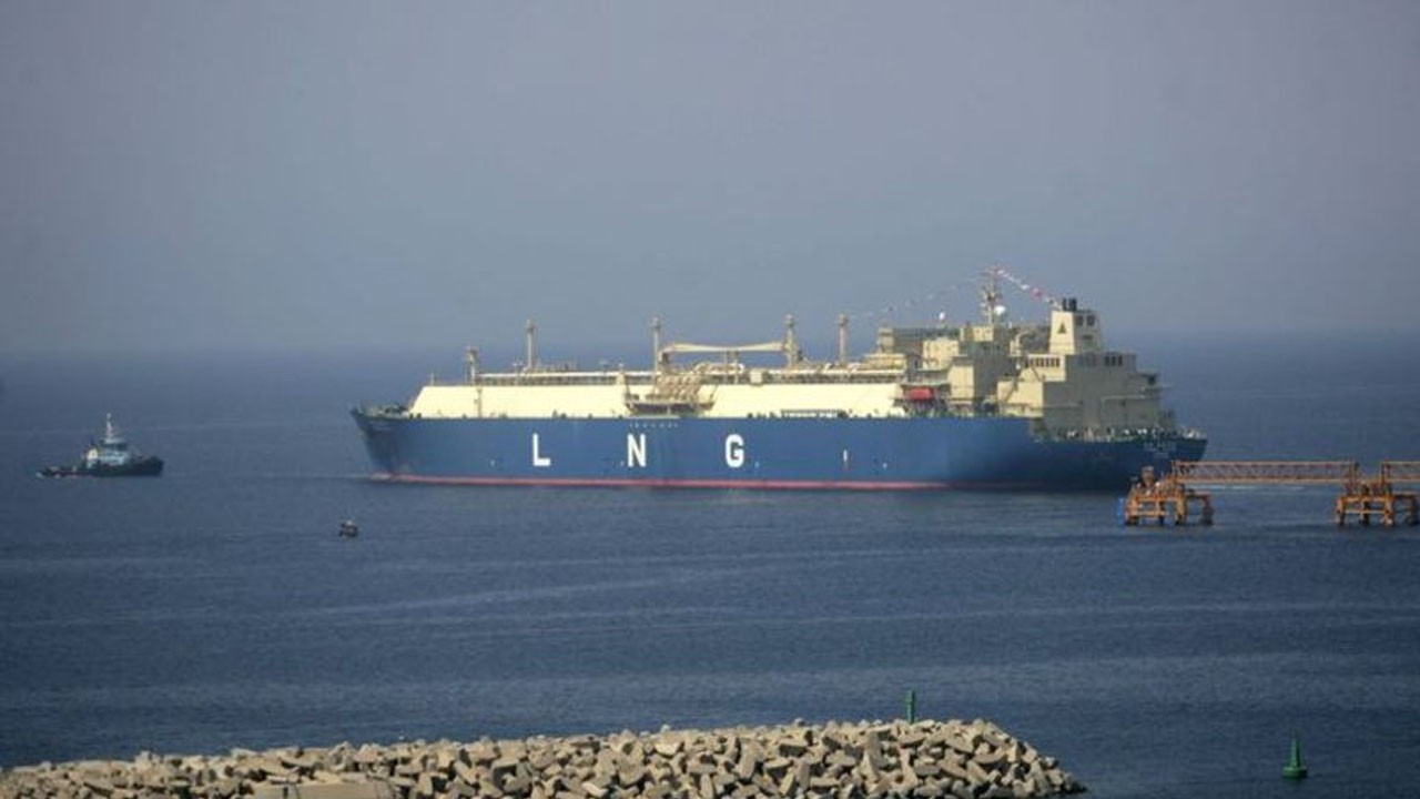 Rusya ile anlaşınca her şey değişti! Dünyanın en büyük LNG alıcısından ters köşe
