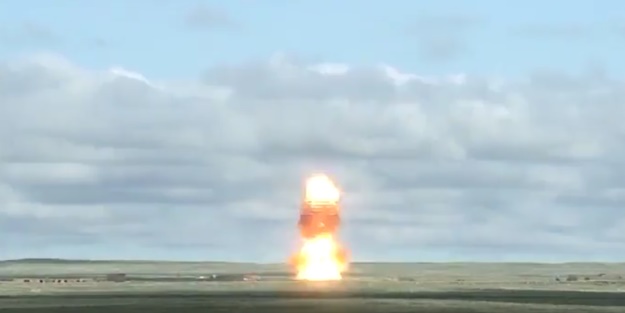 Rusya Kazakistan'da yeni füzesini test etti