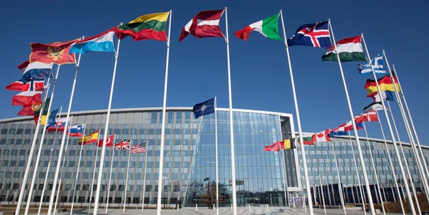 Rusya ne NATO arasında kritik toplantı! Brüksel'de bir araya geldiler