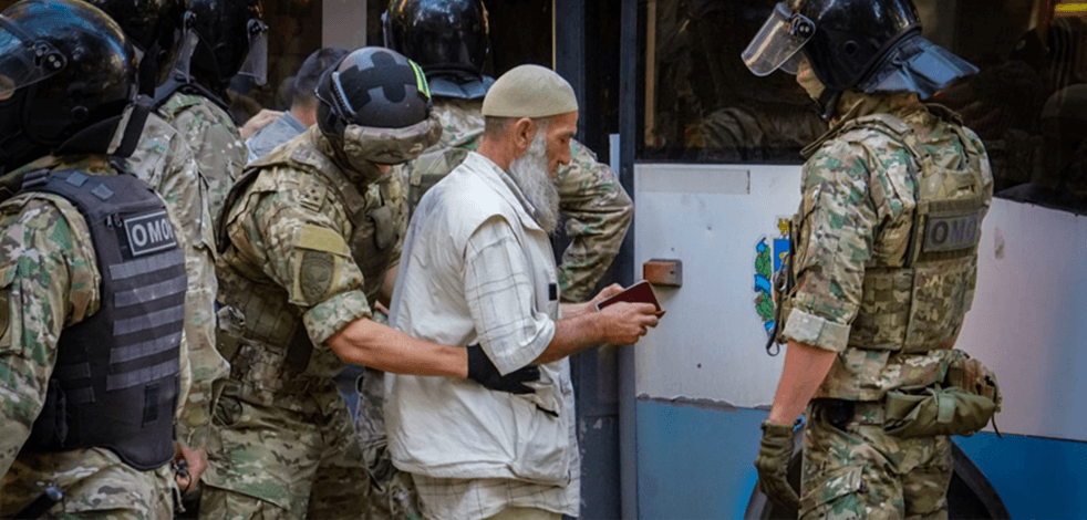 Rusya onlarca Müslüman Tatar’ı gözaltına aldı