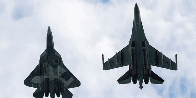 Rusya orayı hedef aldı! Türkiye sınırı yakınlarında savaş uçaklarıyla saldırdılar