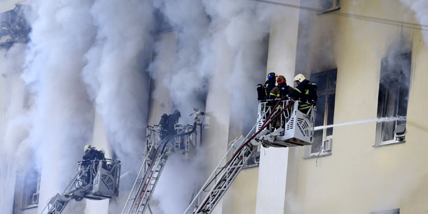Rusya Savunma Bakanlığı yanıyor