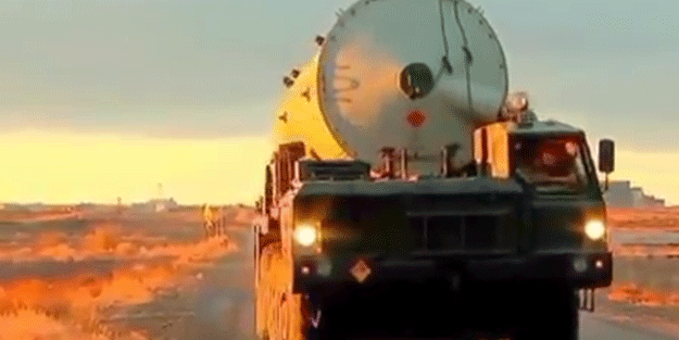 Rusya sır gibi sakladığı silahı test etti