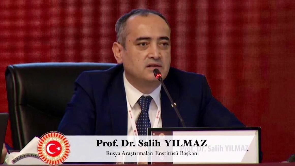 ‘Rusya, Türkiye, Ukrayna üçlüsü bir araya gelebilir’