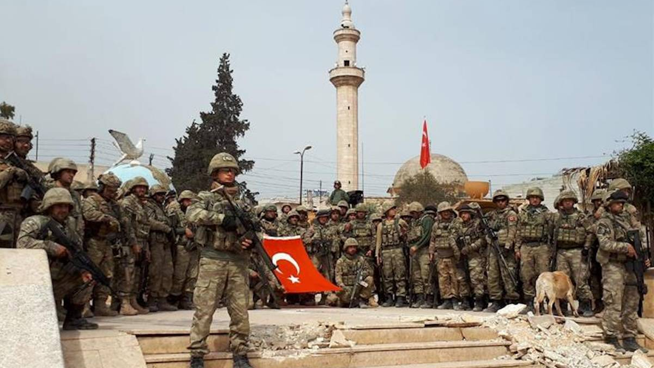 Rusya ve ABD çekiliyor: Suriye'de tek oyun kurucu Türkiye!