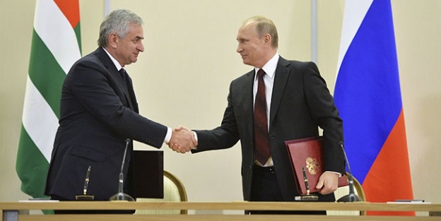 Rusya ve Abhazya'dan ortaklık anlaşması