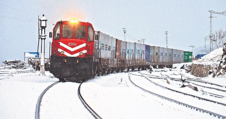 Rusya ve Çin'e gidecek ihracat trenleri Erzincan'a ulaştı