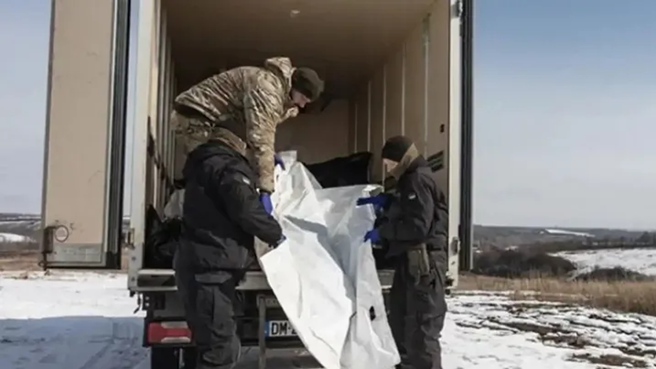 Rusya ve Ukrayna arasında asker cenazeleri takas edildi!