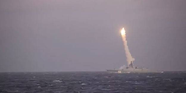 Rusya X-95’i geliştiriyor