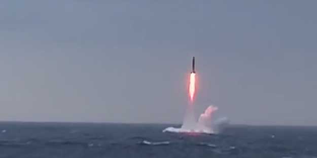 Rusya yanlışlıkla kendi köyünü vurdu