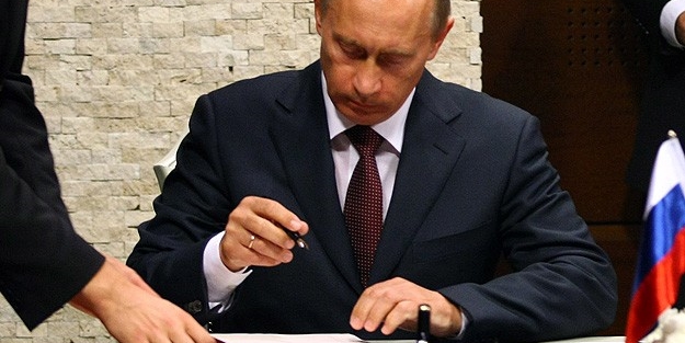 Rusya'dan flaş karar: Putin imzayı attı