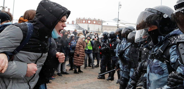 Rusya'da 1643 kişi daha gözaltına alındı