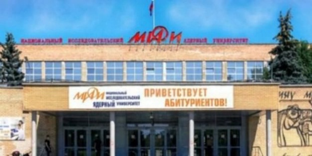 Rusya'da 3 Türk öğrenci okuldan kovuldu