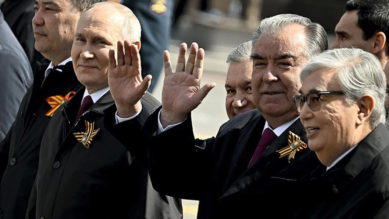 Rusya'da 9 Mayıs kutlaması