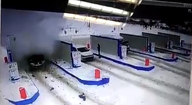 Rusya’da akaryakıt istasyonundaki araçta patlama 