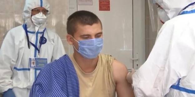 Rusya'da aşı yapılan kişi sayısı 50 milyonu aştı